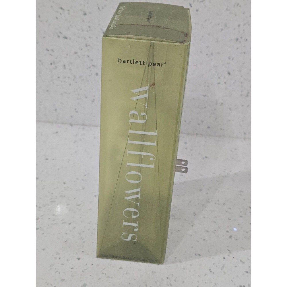 White Barn Wallflowers Fragrance Warmer Diffuser Plug-in Bartlett Pear NIB - Picture 5 of 5